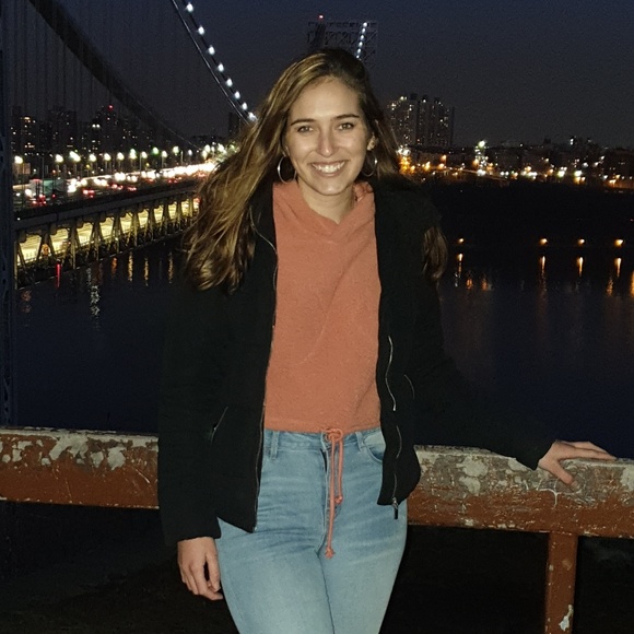 Meet your Posher, Shira - Picture 1 of 1